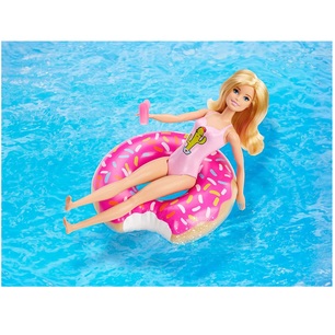 barbie festa in piscina